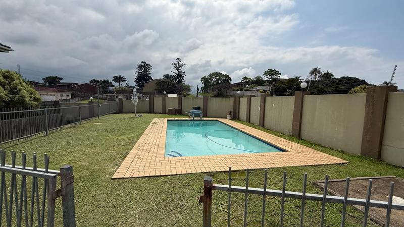 2 Bedroom Property for Sale in Kingsburgh KwaZulu-Natal