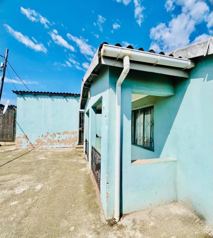 4 Bedroom Property for Sale in Folweni KwaZulu-Natal