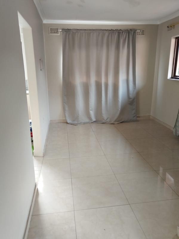 To Let 2 Bedroom Property for Rent in Havenside KwaZulu-Natal