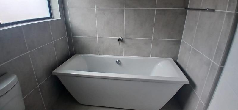 To Let 2 Bedroom Property for Rent in Ballito Central KwaZulu-Natal