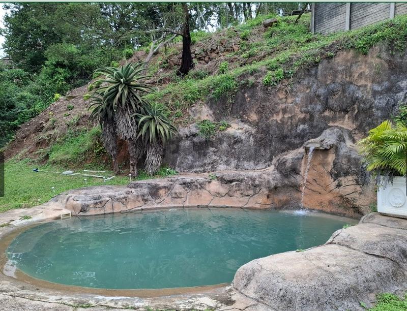 5 Bedroom Property for Sale in Bothas Hill KwaZulu-Natal