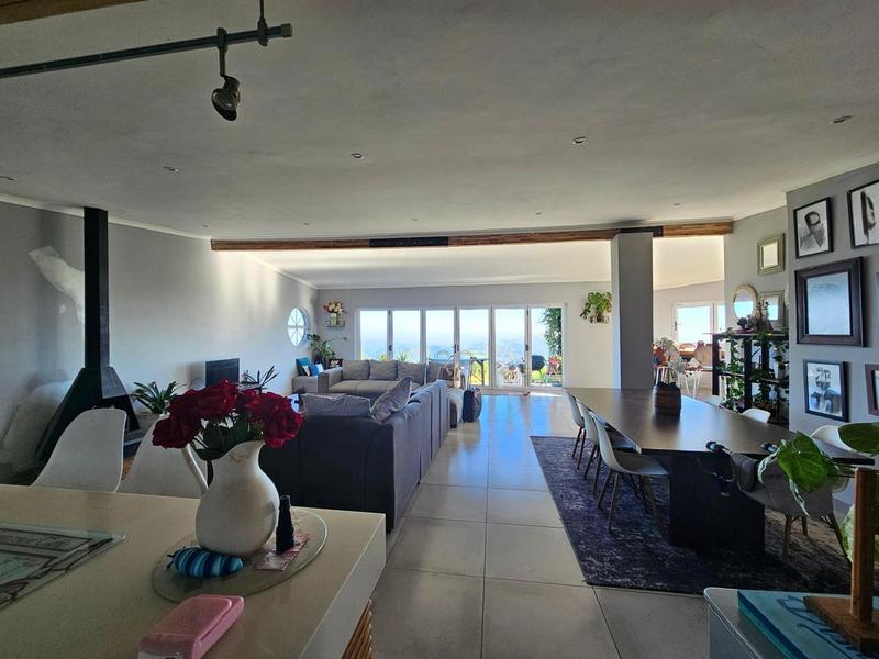 5 Bedroom Property for Sale in Bothas Hill KwaZulu-Natal