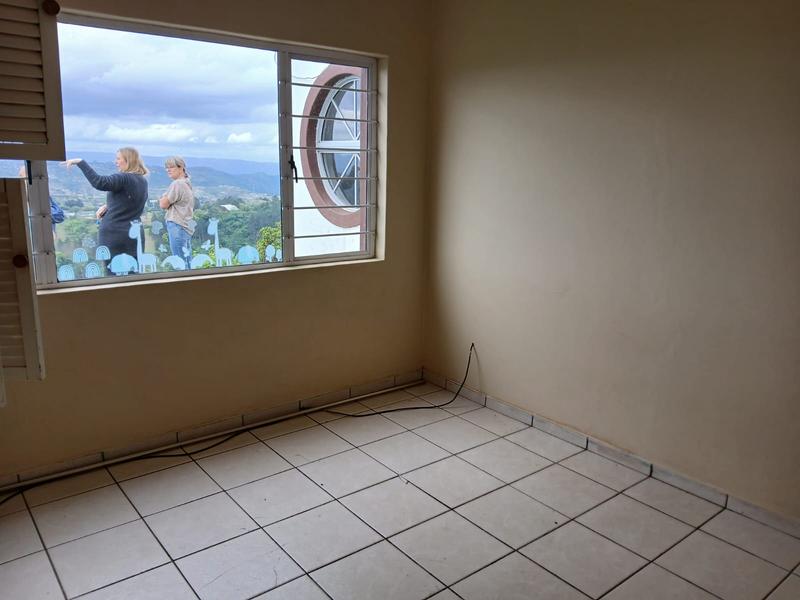 To Let 5 Bedroom Property for Rent in Bothas Hill KwaZulu-Natal