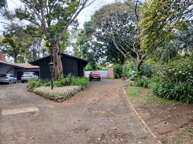 4 Bedroom Property for Sale in Kloof KwaZulu-Natal