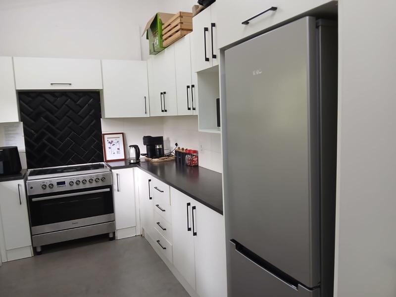 4 Bedroom Property for Sale in Kloof KwaZulu-Natal