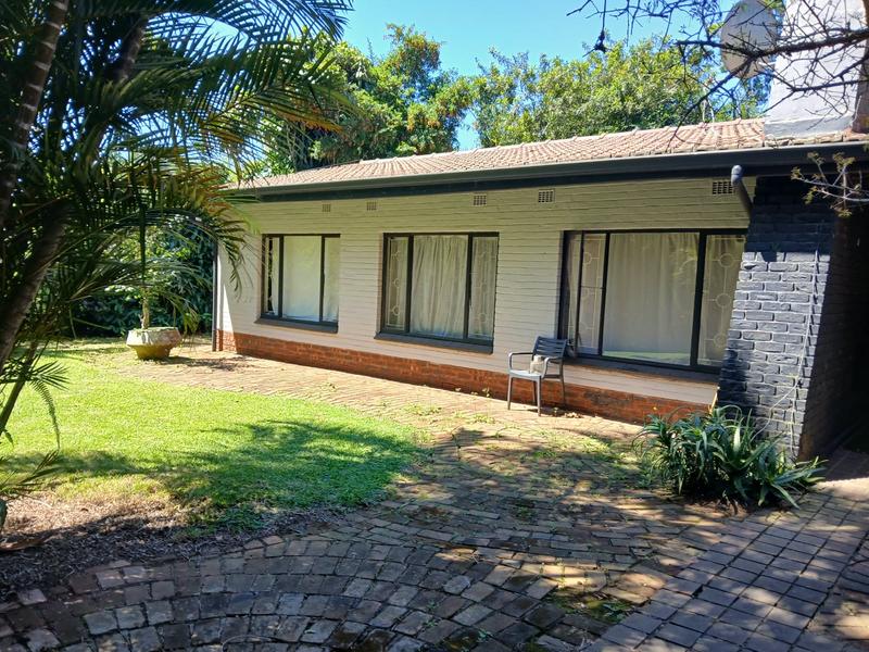 5 Bedroom Property for Sale in Kloof KwaZulu-Natal