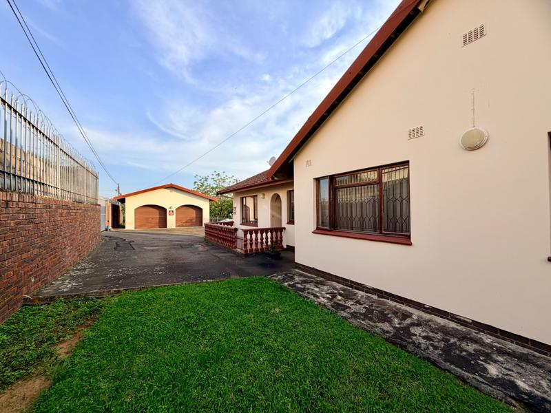 4 Bedroom Property for Sale in Reservoir Hills KwaZulu-Natal
