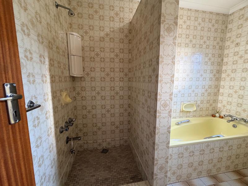 4 Bedroom Property for Sale in Reservoir Hills KwaZulu-Natal