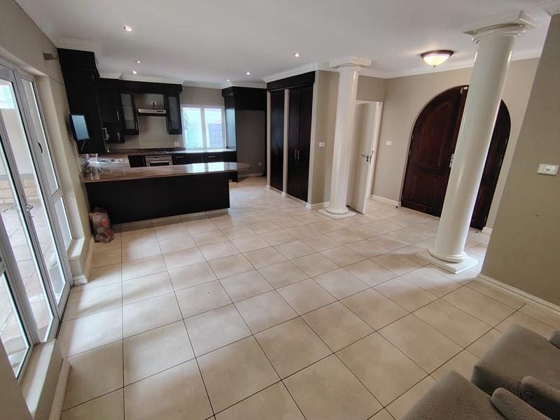 4 Bedroom Property for Sale in Umhlanga KwaZulu-Natal