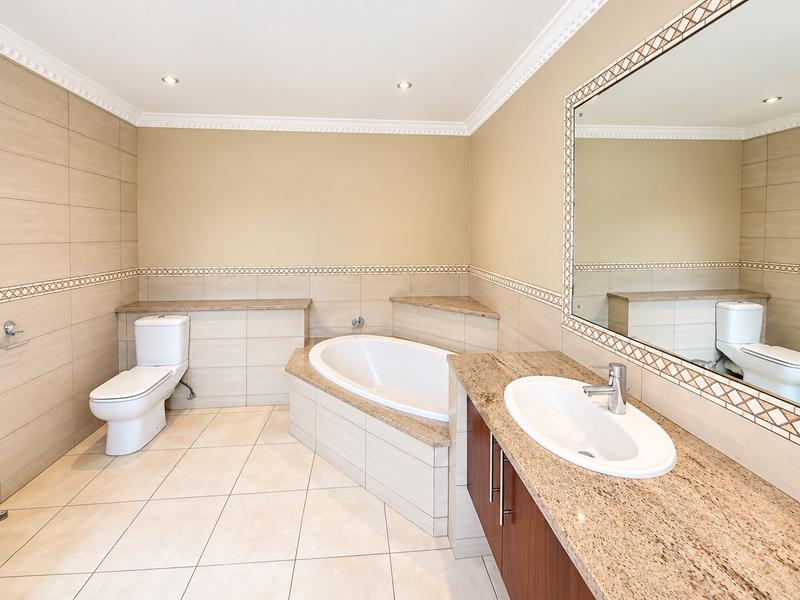 4 Bedroom Property for Sale in Umhlanga KwaZulu-Natal