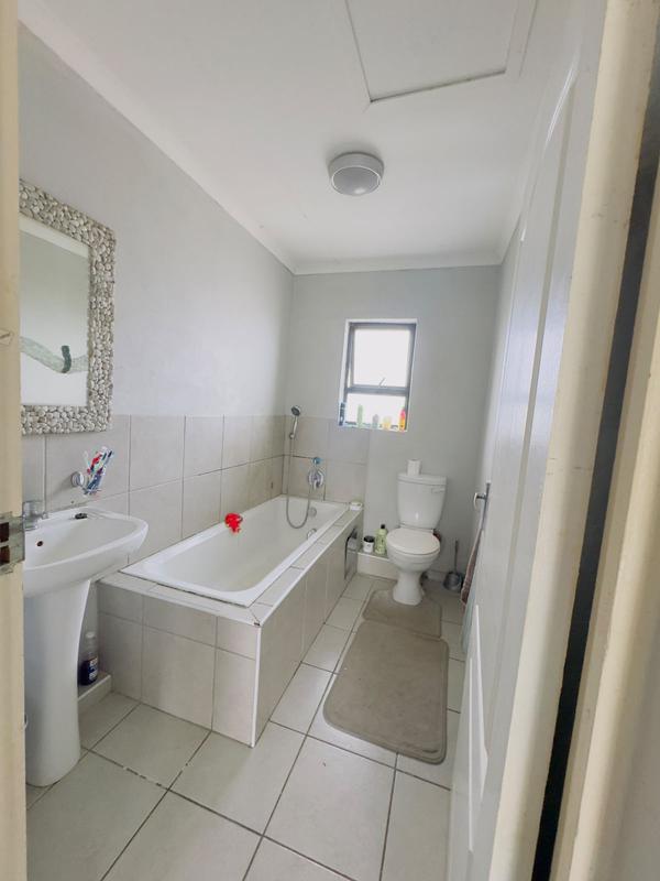2 Bedroom Property for Sale in Newlands East KwaZulu-Natal