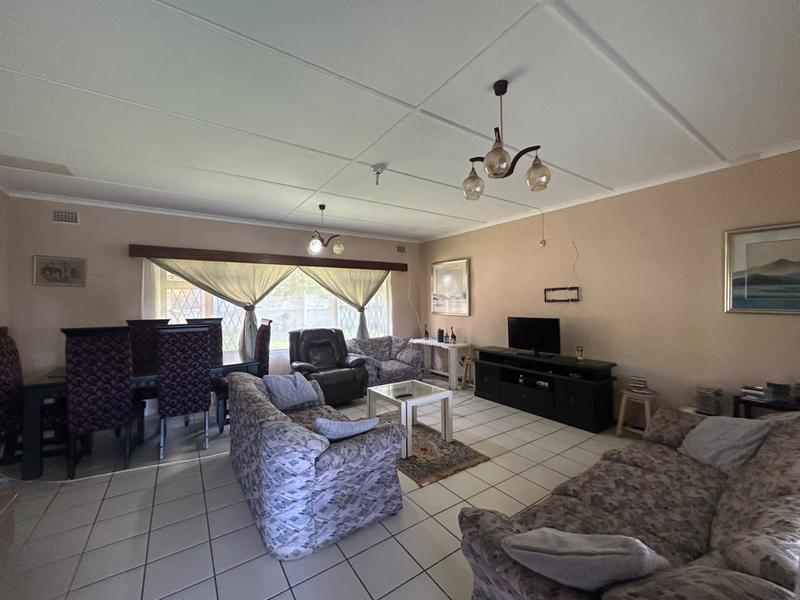 3 Bedroom Property for Sale in Uvongo KwaZulu-Natal