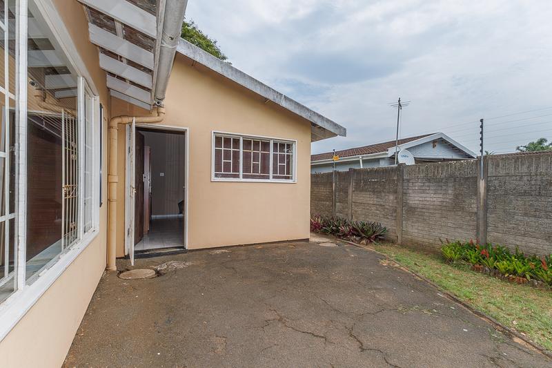 6 Bedroom Property for Sale in Manor Gardens KwaZulu-Natal