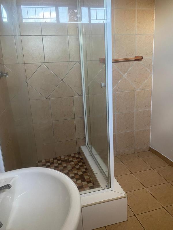 To Let 1 Bedroom Property for Rent in Cowies Hill KwaZulu-Natal
