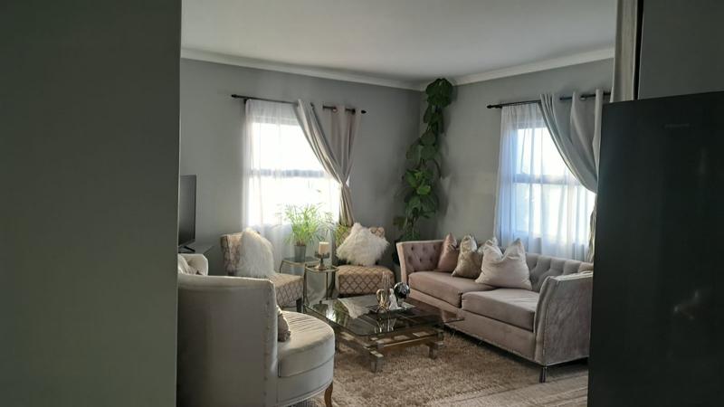 To Let 3 Bedroom Property for Rent in Shakaskraal KwaZulu-Natal