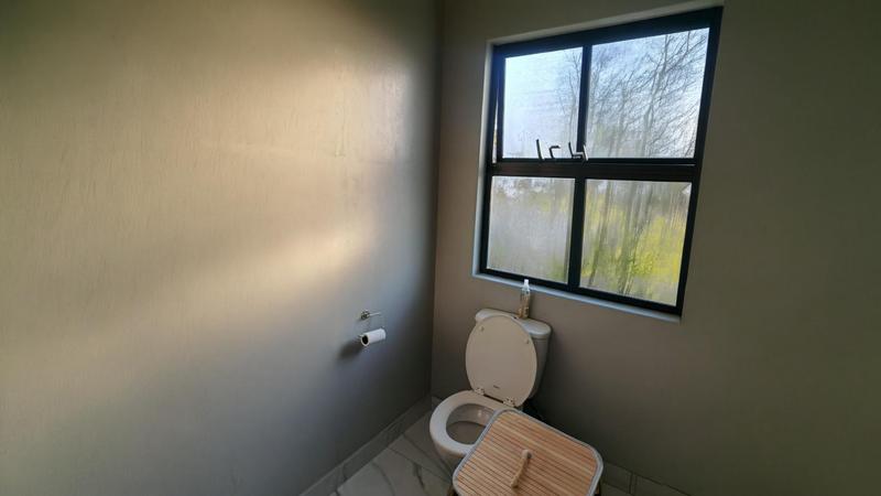 To Let 3 Bedroom Property for Rent in Shakaskraal KwaZulu-Natal
