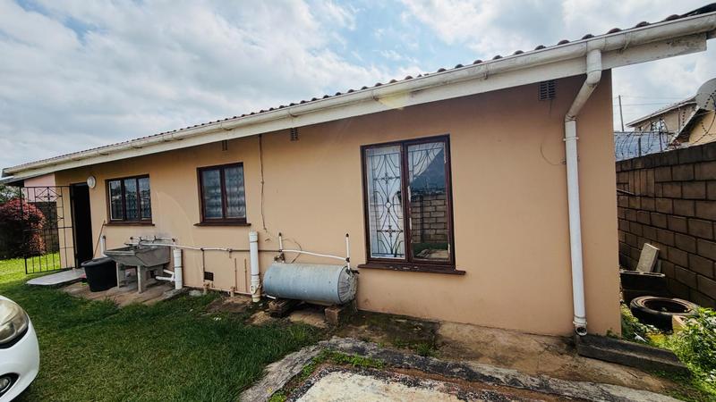 To Let 3 Bedroom Property for Rent in Kwamashu KwaZulu-Natal
