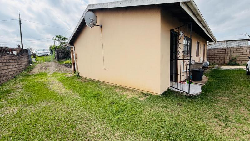 To Let 3 Bedroom Property for Rent in Kwamashu KwaZulu-Natal
