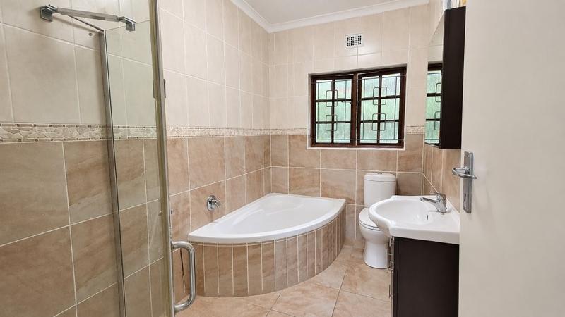 4 Bedroom Property for Sale in Forest Hills KwaZulu-Natal
