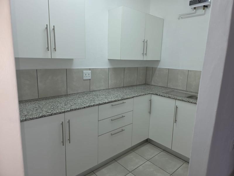 To Let 1 Bedroom Property for Rent in Empangeni Central KwaZulu-Natal