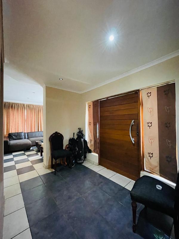 4 Bedroom Property for Sale in Umhlanga Rocks KwaZulu-Natal