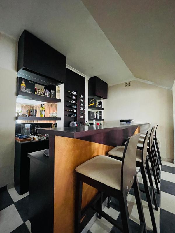 4 Bedroom Property for Sale in Umhlanga Rocks KwaZulu-Natal