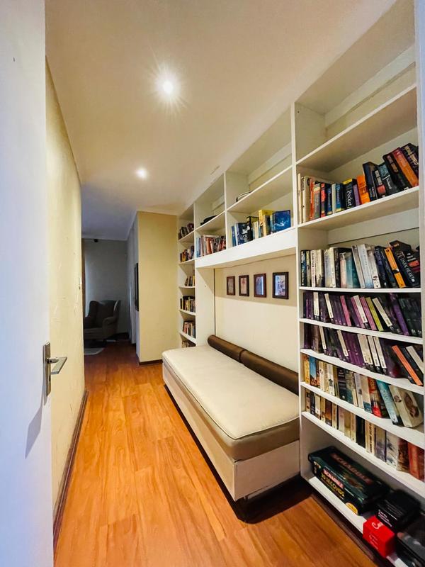 4 Bedroom Property for Sale in Umhlanga Rocks KwaZulu-Natal