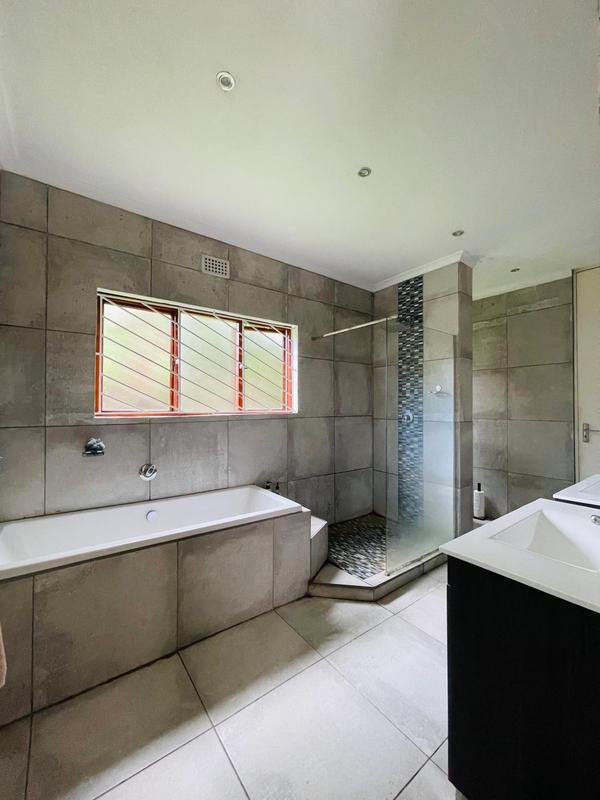 4 Bedroom Property for Sale in Umhlanga Rocks KwaZulu-Natal
