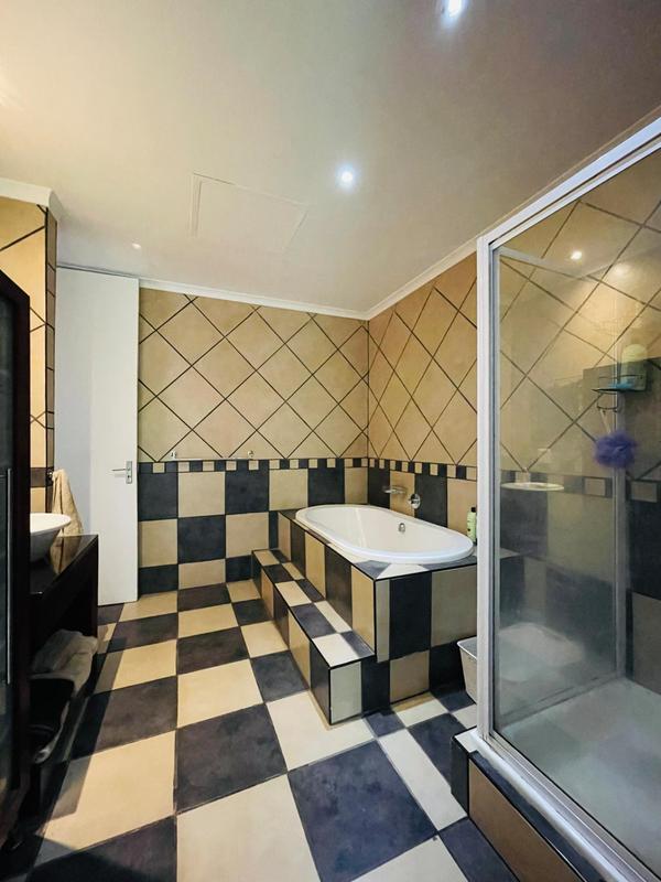 4 Bedroom Property for Sale in Umhlanga Rocks KwaZulu-Natal