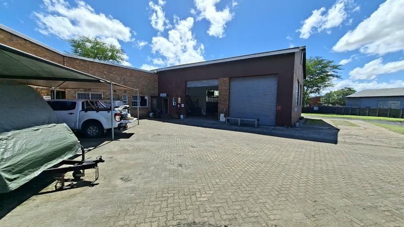 To Let Commercial Property for Rent in Alton KwaZulu-Natal