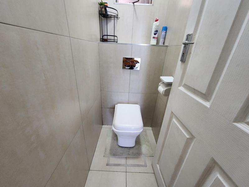2 Bedroom Property for Sale in Malvern KwaZulu-Natal