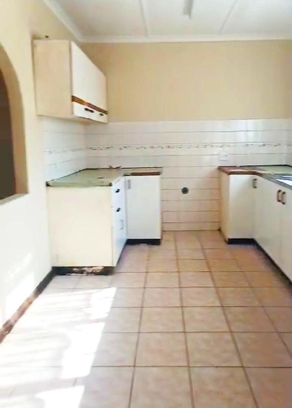 To Let 2 Bedroom Property for Rent in Empangeni Central KwaZulu-Natal