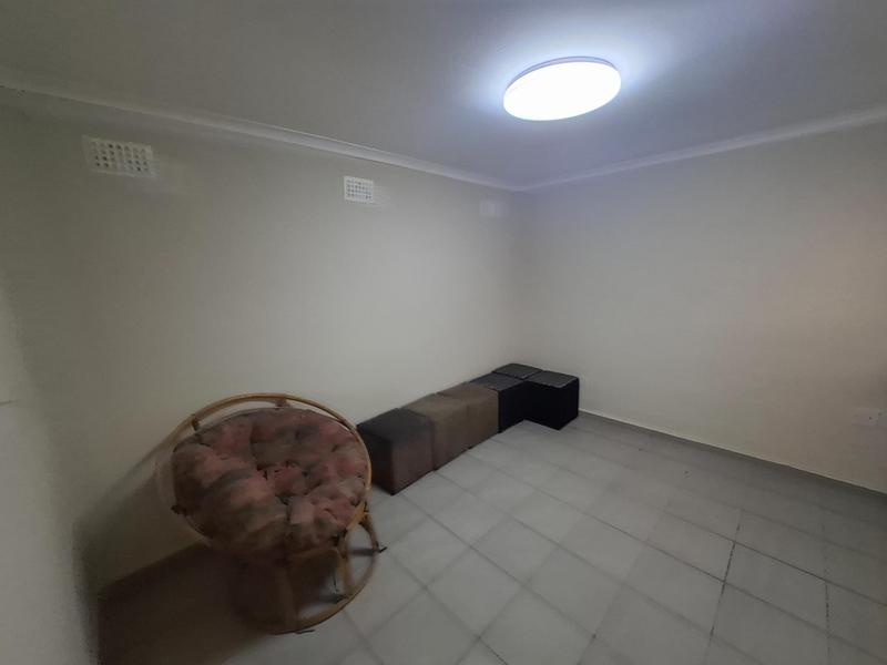 1 Bedroom Property for Sale in Overport KwaZulu-Natal