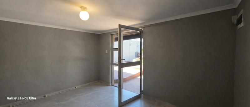 To Let 1 Bedroom Property for Rent in Durban North KwaZulu-Natal