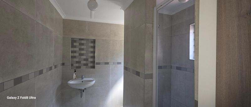 To Let 1 Bedroom Property for Rent in Durban North KwaZulu-Natal