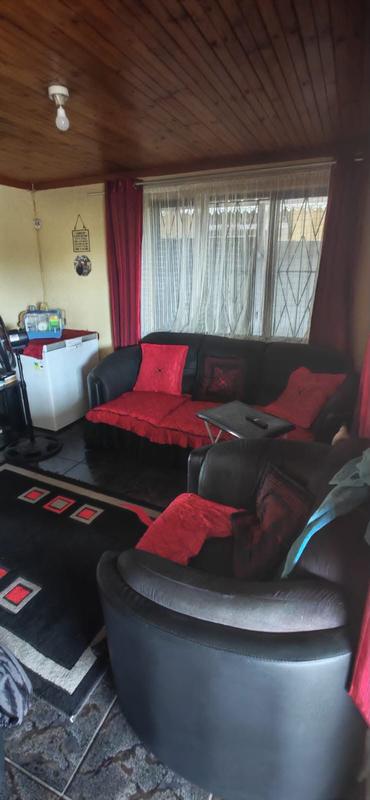 5 Bedroom Property for Sale in Chatsworth KwaZulu-Natal