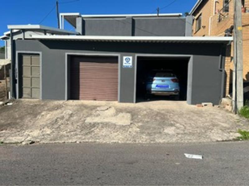 5 Bedroom Property for Sale in Chatsworth KwaZulu-Natal