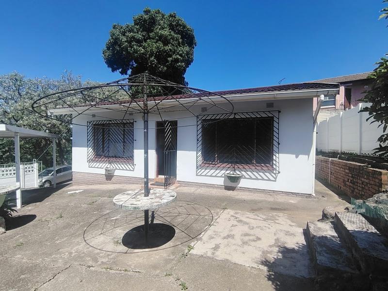 1 Bedroom Property for Sale in Mount Vernon KwaZulu-Natal
