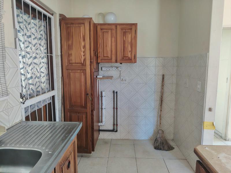 1 Bedroom Property for Sale in Mount Vernon KwaZulu-Natal