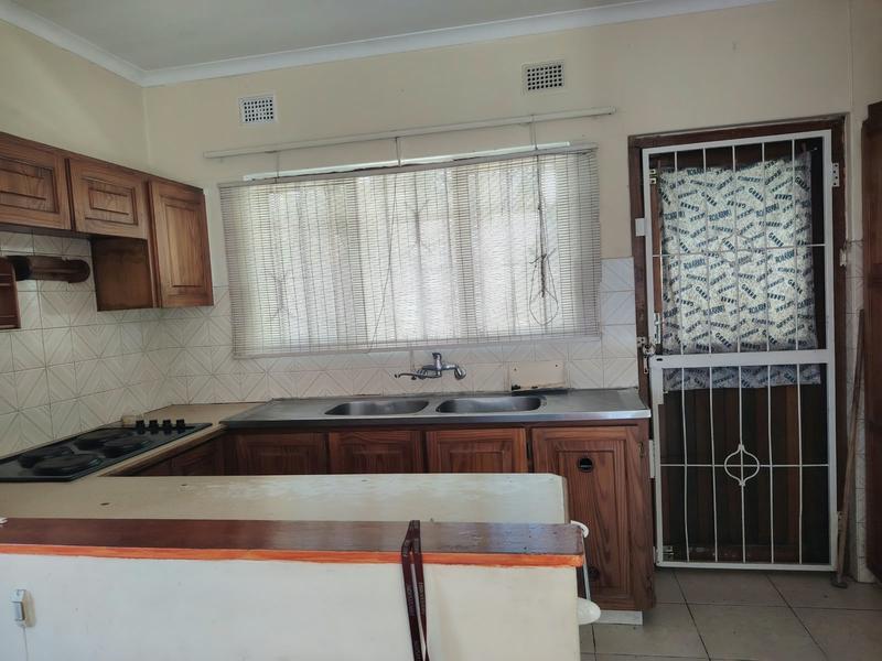 1 Bedroom Property for Sale in Mount Vernon KwaZulu-Natal