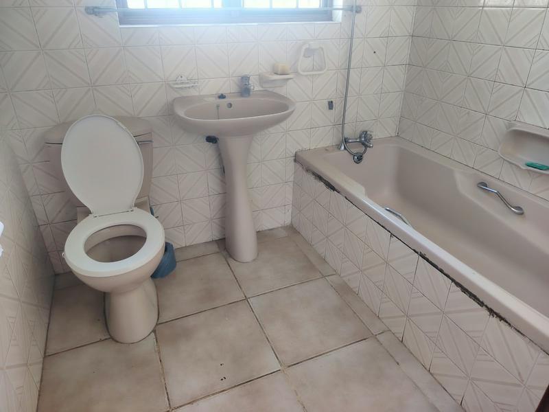 1 Bedroom Property for Sale in Mount Vernon KwaZulu-Natal