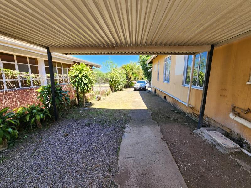 3 Bedroom Property for Sale in Mount Vernon KwaZulu-Natal