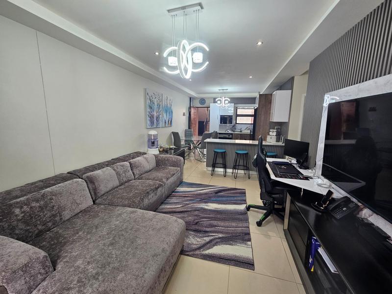 2 Bedroom Property for Sale in Umhlanga Ridge KwaZulu-Natal