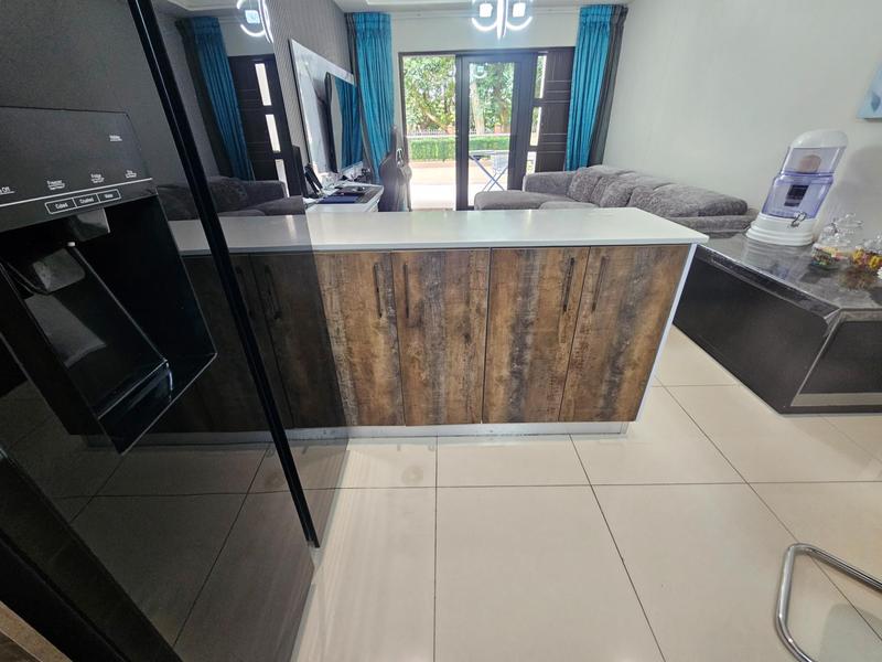 2 Bedroom Property for Sale in Umhlanga Ridge KwaZulu-Natal