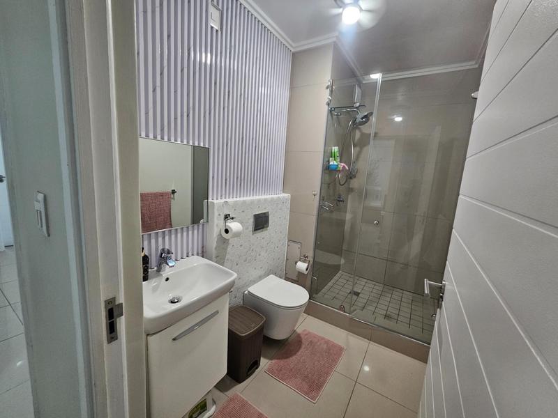 2 Bedroom Property for Sale in Umhlanga Ridge KwaZulu-Natal