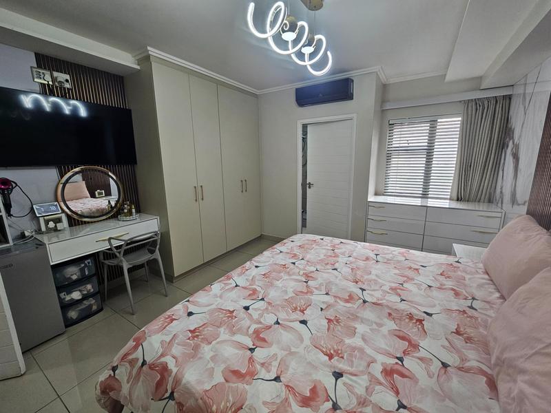 2 Bedroom Property for Sale in Umhlanga Ridge KwaZulu-Natal