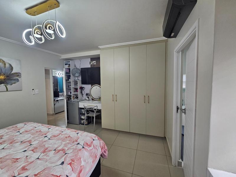 2 Bedroom Property for Sale in Umhlanga Ridge KwaZulu-Natal
