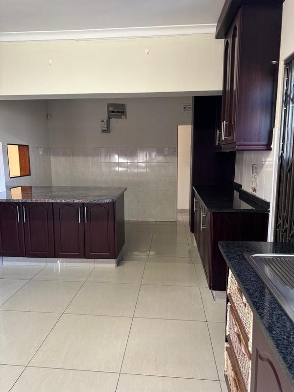To Let 3 Bedroom Property for Rent in Farningham Ridge KwaZulu-Natal