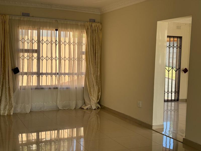 To Let 3 Bedroom Property for Rent in Farningham Ridge KwaZulu-Natal