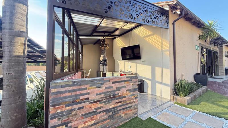 Commercial Property for Sale in Huttenheights KwaZulu-Natal